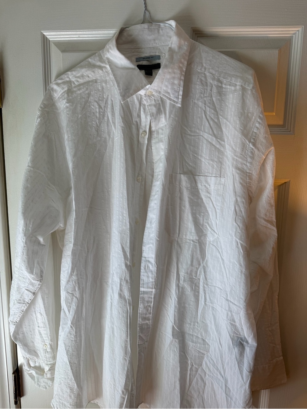 Men's Classic White Button-Up Shirt Summer weight